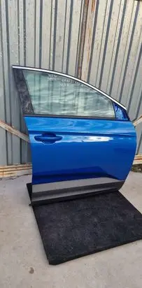 Opel Grandland X Front door