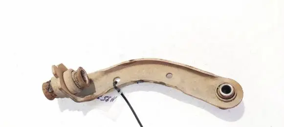 Nissan NV200 Engine mount bracket 8200127324l 54525bc01a