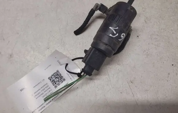 Volkswagen Golf V Windscreen/windshield washer pump 1T0955651A