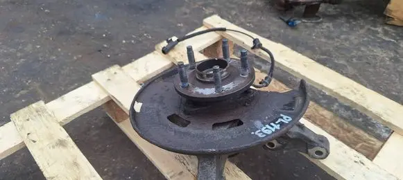 Chevrolet Cruze Front wheel hub 
