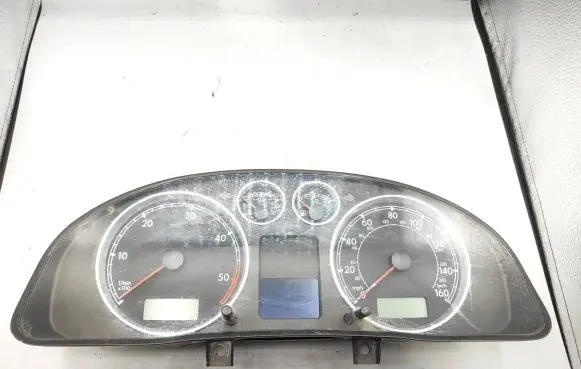 Volkswagen PASSAT B5.5 Speedometer (instrument cluster) 3B0920929A 190104065803 VWZ7ZCC8799466
