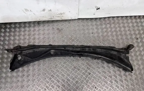 Mazda CX-30 Wiper trim DGH9507R1 DGH9507S1