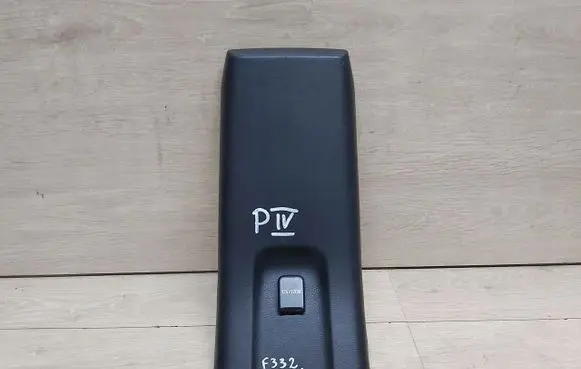 Toyota Prius (XW50) Center console 