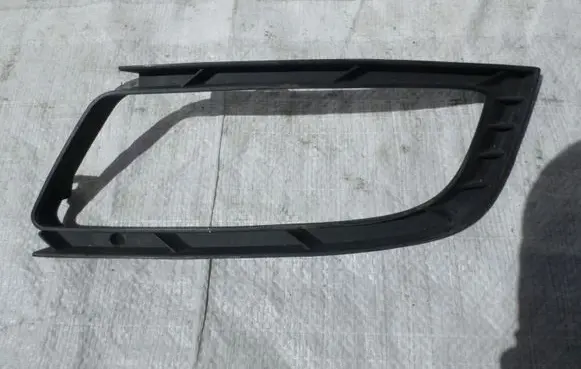 Skoda Superb B6 (3T) Front fog light trim/grill