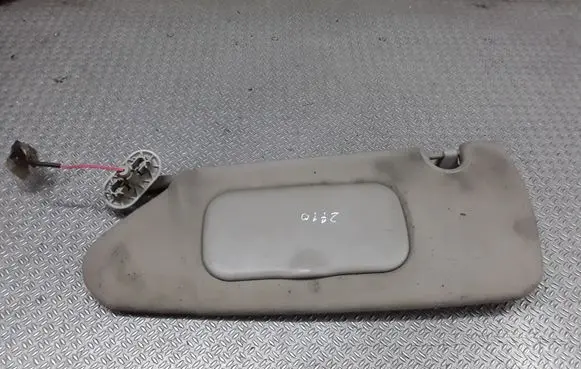 Chrysler Pacifica Sun visor