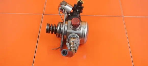 KIA Sportage Fuel injection high pressure pump 353202B140 19MB12