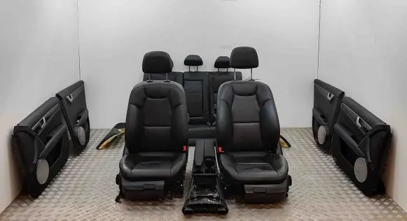 Mercedes-Benz C W204 Interior set A2049204130 A2049204230
