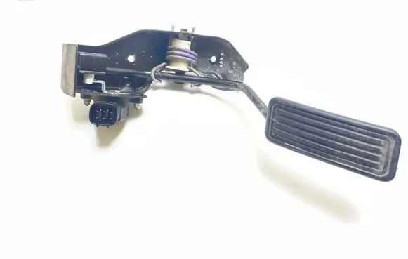Toyota Corolla Verso AR10 Accelerator throttle pedal 7811135030