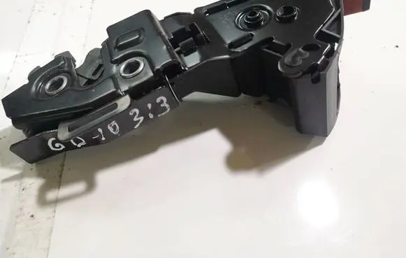BMW 1 E81 E87 Seat back rest lock catch 