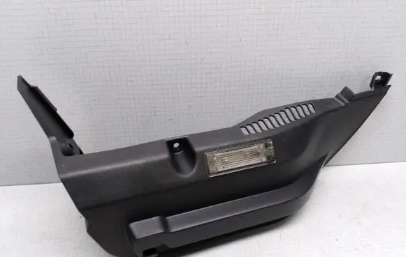 Seat Ibiza III (6L) Other sill/pillar trim element 6L6867761J