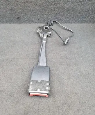 Audi A4 S4 B8 8K Front seatbelt buckle 8K0857755F