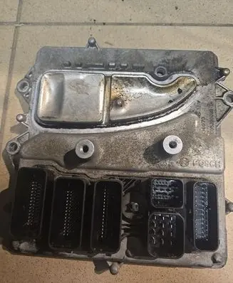 BMW 5 GT F07 Engine control unit/module 0261S10196