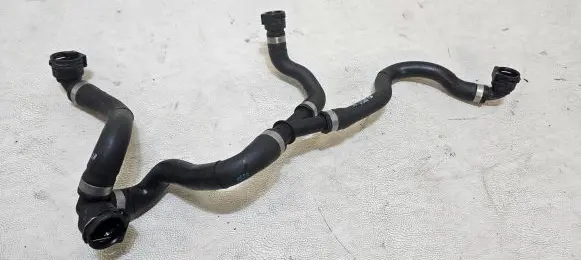 BMW X1 F48 F49 Engine coolant pipe/hose 7645477