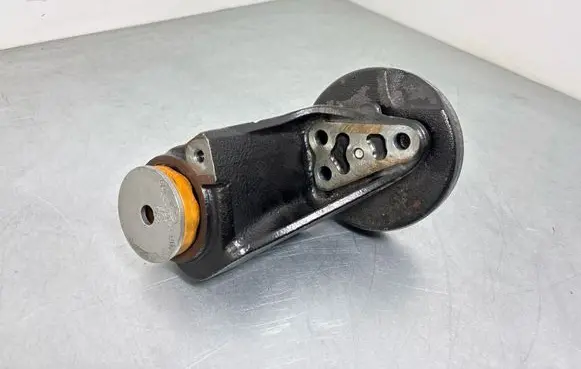 Land Rover Defender Front differential bracket CPLA4B148BC