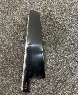 BMW X1 U11 Front door glass trim molding 9451602