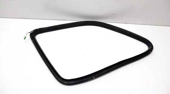 Mercedes-Benz GL X164 Rear door rubber seal (on body) A1647680624