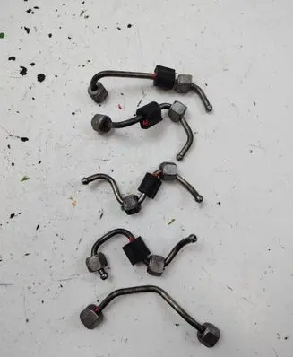 Jeep Cherokee Fuel injector supply line/pipe 
