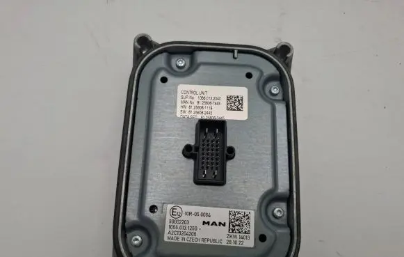 Man TGE 1gen Headlight ballast module Xenon 10R-050064 90002203 1066.013.1260