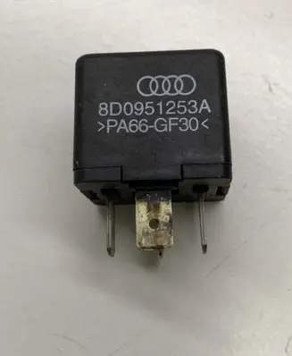 Audi A4 S4 B7 8E 8H Other relay 8D0951253A 373
