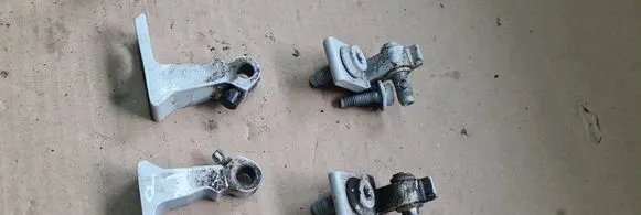 Audi A5 Sportback 8TA Front door lower hinge 8K0831401B