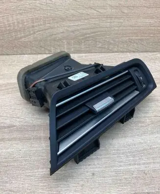 BMW 5 F10 F11 Dashboard side air vent grill/cover trim 9166884 9166890 RHD