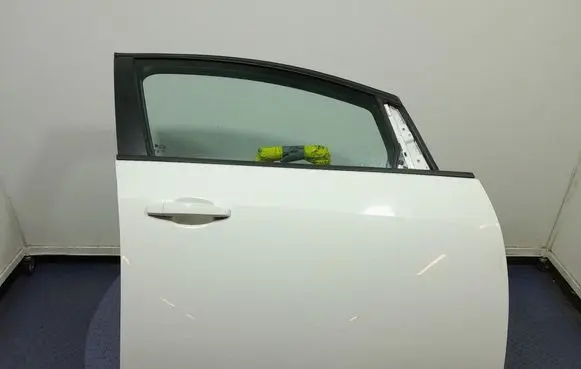 Opel Astra J Front door