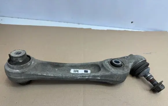 BMW 6 F12 F13 Front lower control arm/wishbone DEEN6082T6