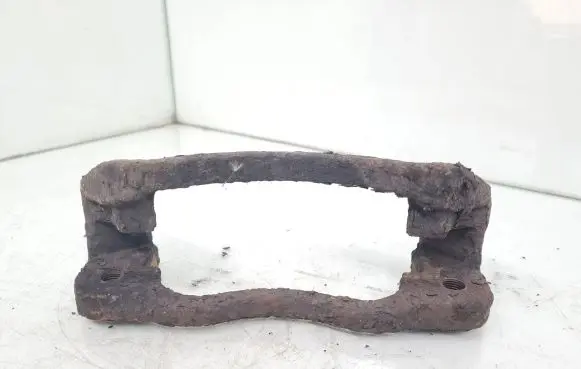 Iveco Daily 3rd gen Front Brake Caliper Pad/Carrier 