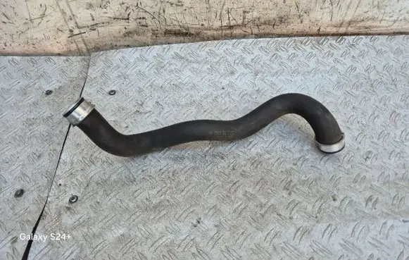 Mercedes-Benz C W204 Engine coolant pipe/hose A2045013182