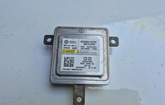 Audi A4 S4 B8 8K Headlight ballast module Xenon 8K0941597E