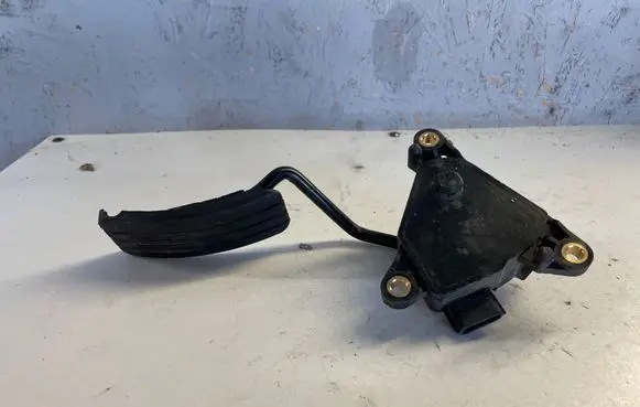 Renault Scenic II - Grand scenic II Accelerator throttle pedal 8200159647 00Q8B