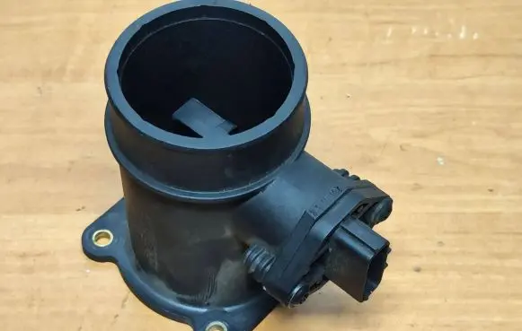 Nissan Primera Mass air flow meter 226807J600 0280218005