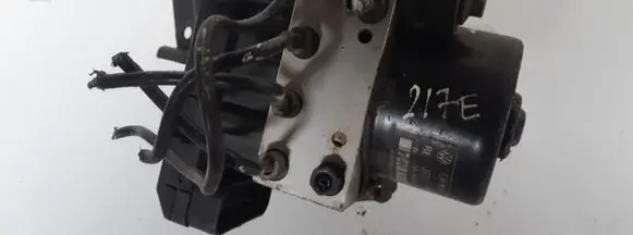 Volkswagen PASSAT B6 ABS Pump 1J0907379Q 1J0604217E