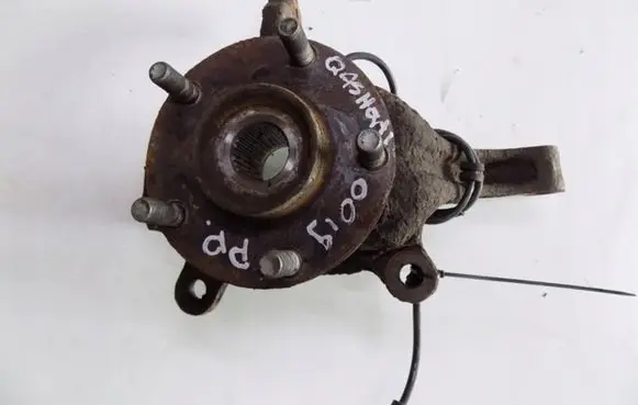 Nissan Qashqai Stub axle 8200fwfrewfrew9w1