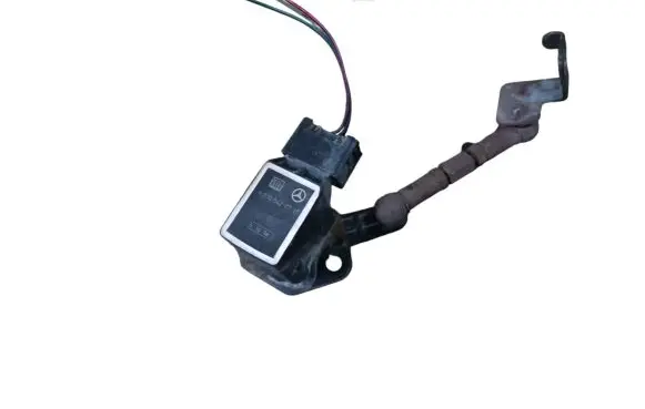 Mercedes-Benz R W251 Headlight/headlamp level sensor A0105427717