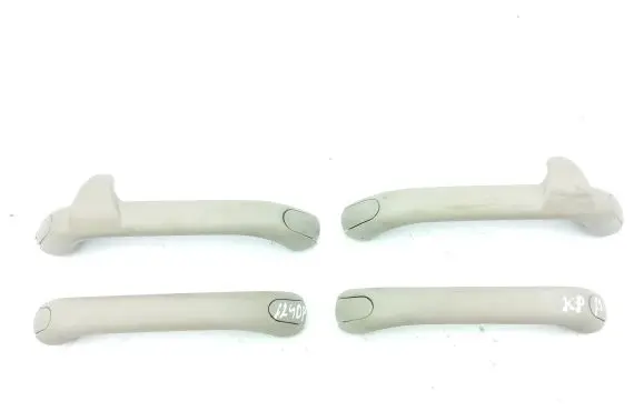 Chrysler PT Cruiser A set of handles for the ceiling 
