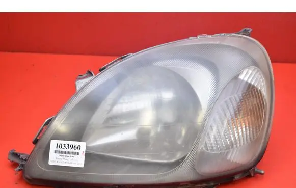 Toyota Yaris Verso Headlight/headlamp 811500D01100