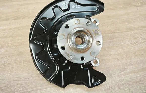 Seat Tarraco Front wheel hub spindle knuckle 5Q0407258C 5Q0407621E