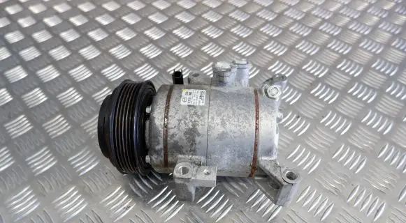 Mazda CX-5 Air conditioning (A/C) compressor (pump) F500JUBCA04