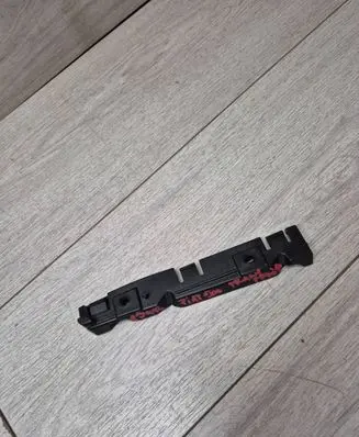 Fiat 500 Front bumper mounting bracket 52054126