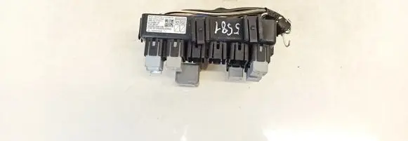 Subaru Outback Fuse box set LB800100B 1567002960