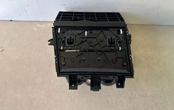 BMW 4 G22 G23 G24 G26 Cup holder front 6809803