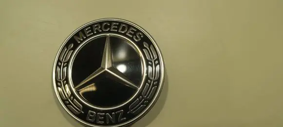 Mercedes-Benz CLA C118 X118 Manufacturer badge logo/emblem A0008176203