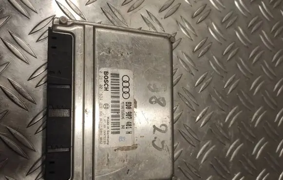 Audi A4 S4 B5 8D Engine control unit/module 8D0907401H