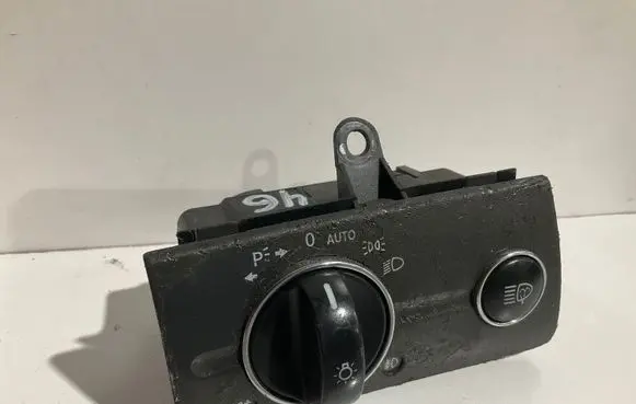 Mercedes-Benz E W211 Light switch A2115450104 2115450104