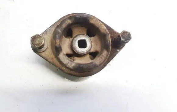 Volkswagen PASSAT B5 Engine mount bracket 8d0399151j