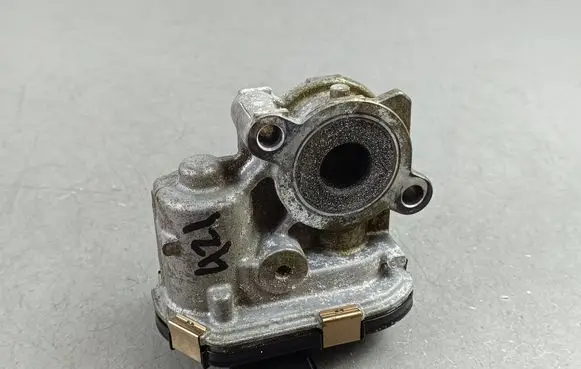 Mitsubishi Outlander IV EGR valve 147105TA00 C05825 147105TA0D