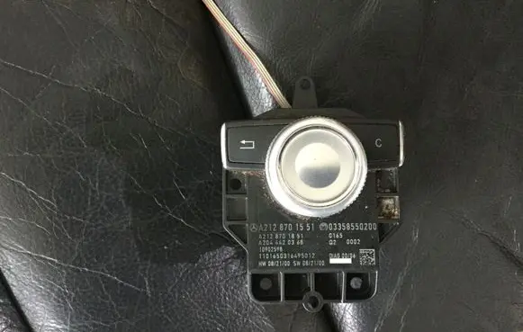 Mercedes-Benz CL C215 Radio/GPS head unit trim A2128701551