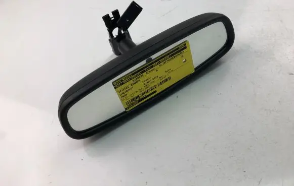 Chevrolet Trax Rear view mirror (interior) 13581081