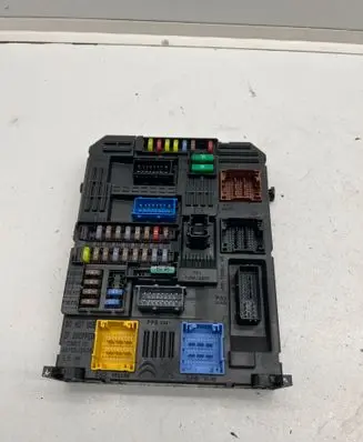 Citroen C3 Fuse module 9830790580 ZYL9Z98Z VW0033PW